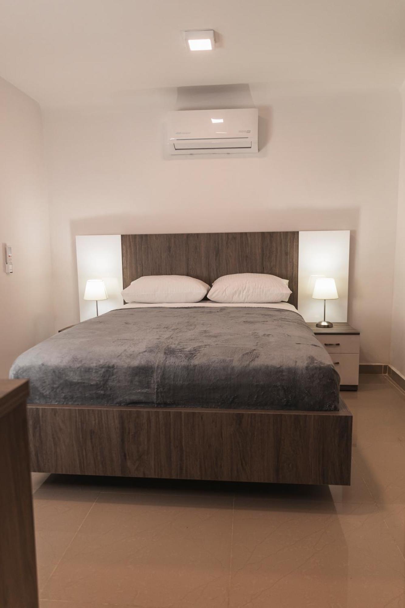 Hotel Boutique Bussines Center กาลี ภายนอก รูปภาพ